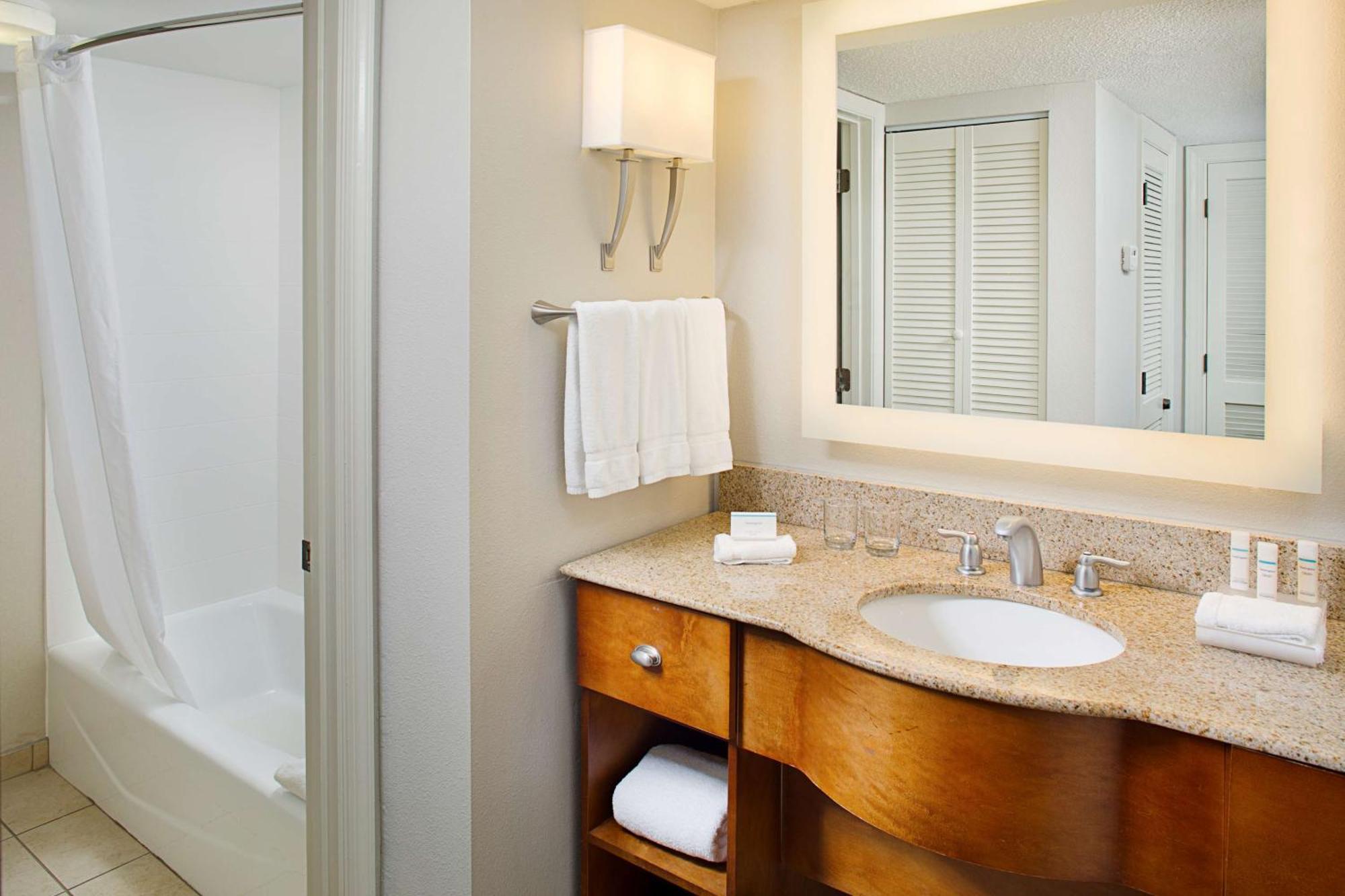 Homewood Suites By Hilton Raleigh/Cary Bagian luar foto